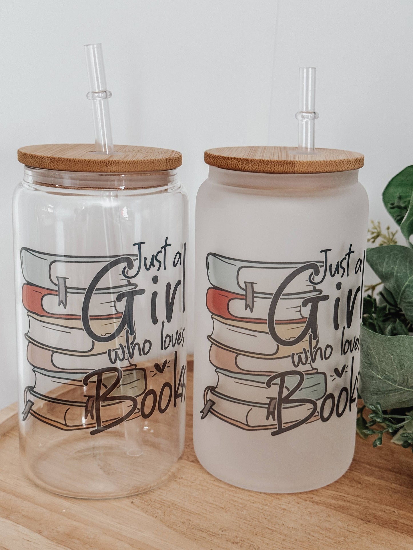 Emma K Designs - Booklover 16oz Glass Cup with Bamboo Lid