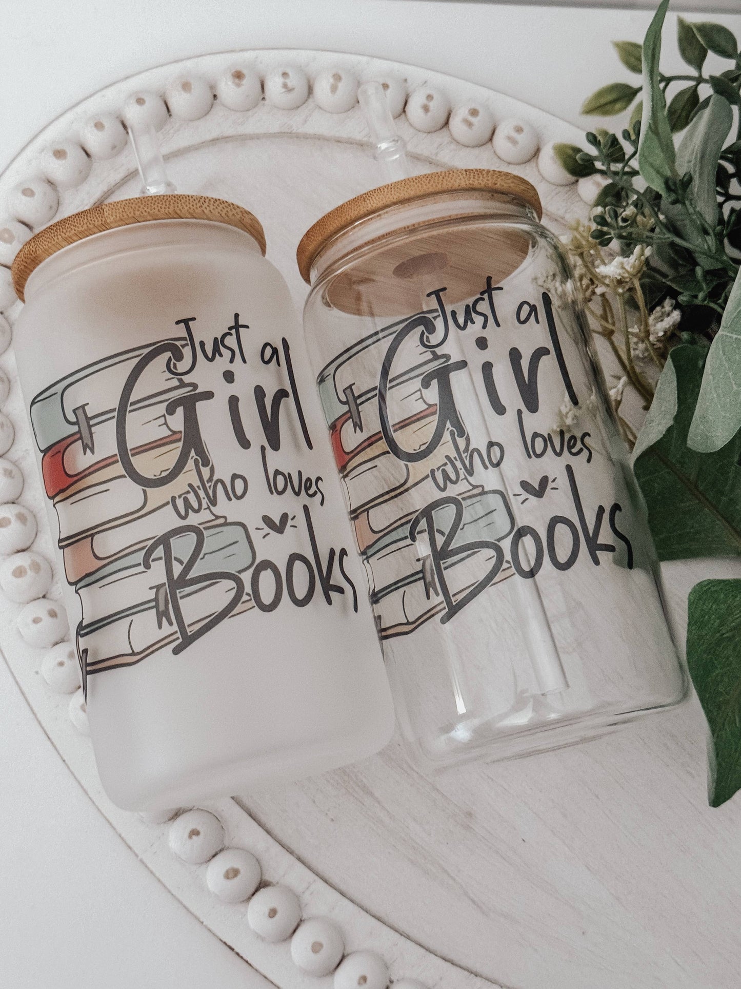 Emma K Designs - Booklover 16oz Glass Cup with Bamboo Lid