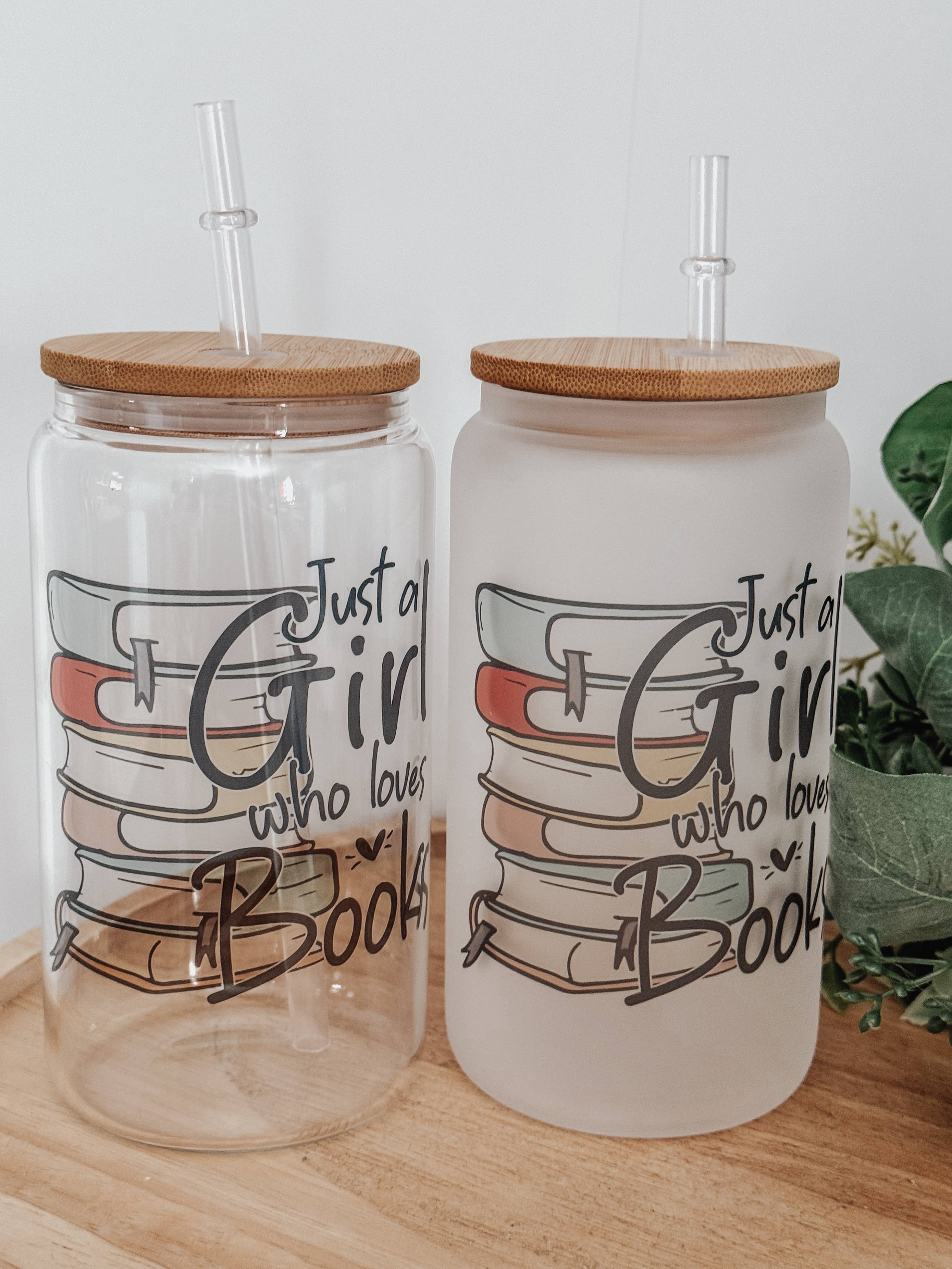 Emma K Designs - Booklover 16oz Glass Cup with Bamboo Lid